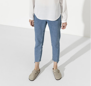 Birkenstock Boston Suede Soft Bed in Taupe